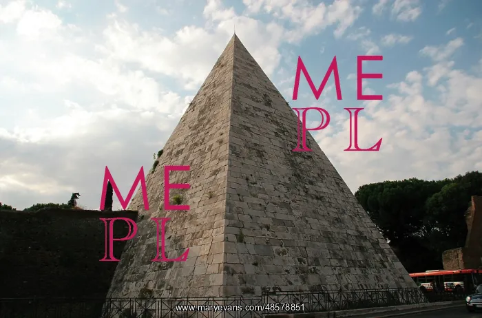 : Pyramid of Cestius. Rome. Italiy : Pyramid of Cestius. Rome. Italiy