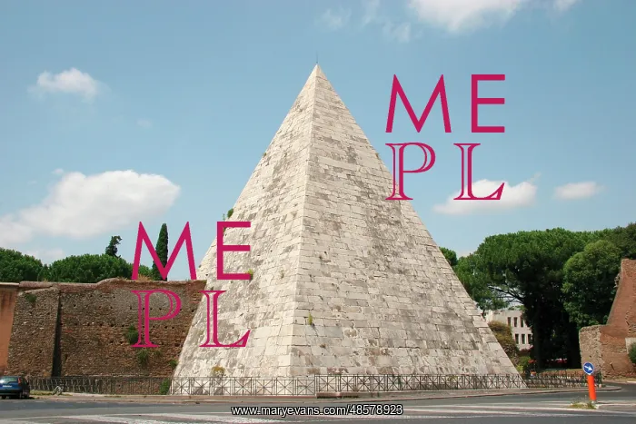 : Pyramid of Cestius. Rome. Italiy : Pyramid of Cestius. Rome. Italiy