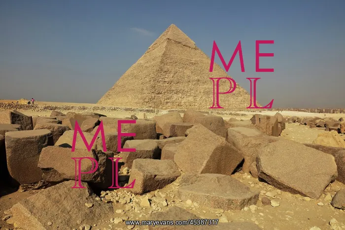 : Pyramid of Khafre, Giza Pyramid Complex, Giza, Egypt : Pyramid of Khafre, Giza Pyramid Complex, Giza, Egypt