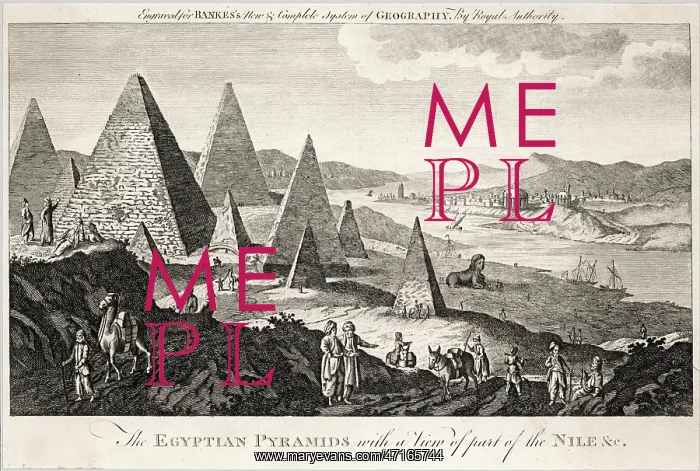  : Pyramids by the Nile