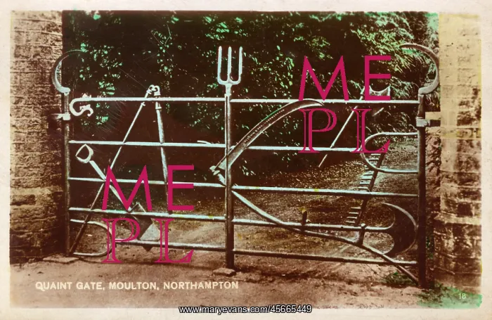 : Quaint Gate, Moulton, Northampton : Quaint Gate, Moulton, Northampton