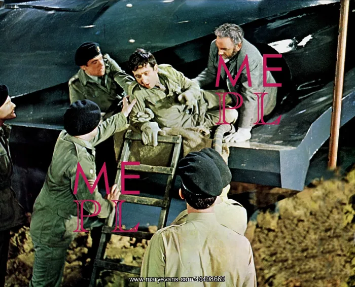 : Quatermass And The Pit (1967) : Quatermass And The Pit (1967)