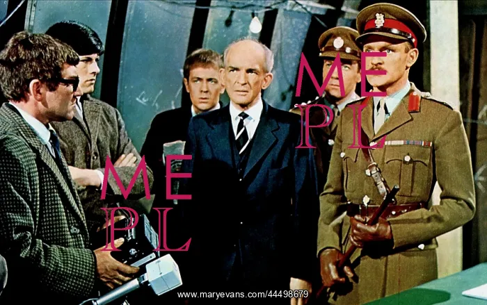 : Quatermass And The Pit (1967) : Quatermass And The Pit (1967)