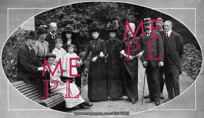 : Queen Alexandra and her relatives at Bernstorff Castle : Queen Alexandra and her relatives at Bernstorff Castle