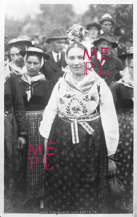  : QUEEN OF BERNESE ALPS