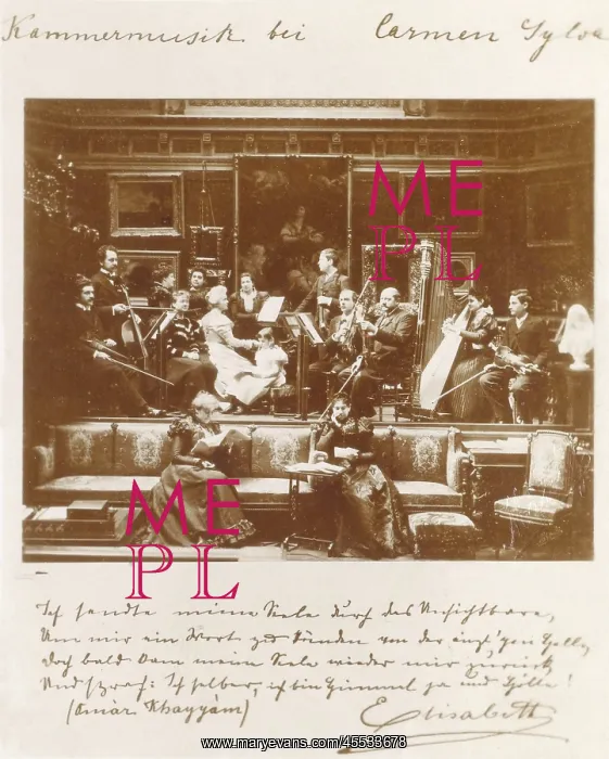 : Queen Elisabeth of Romania playing the piano : Queen Elisabeth of Romania playing the piano