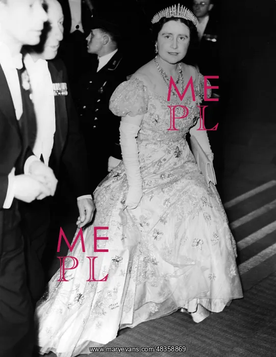 : Queen Elizabeth at a ceremony, 1939 : Queen Elizabeth at a ceremony, 1939