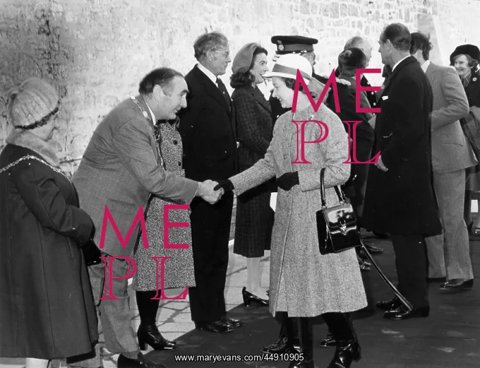 : Queen Elizabeth in Cornwall : Queen Elizabeth in Cornwall