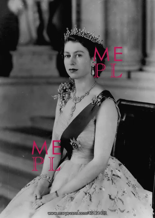 : Queen Elizabeth II : Queen Elizabeth II