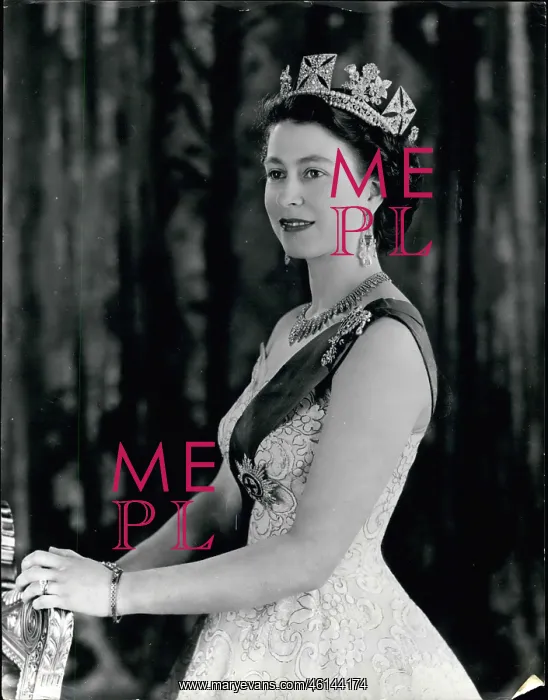 : Queen Elizabeth II : Queen Elizabeth II