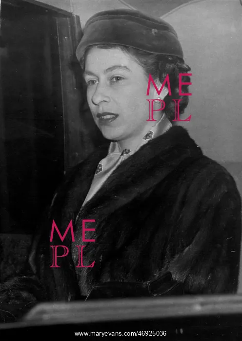 : Queen Elizabeth II : Queen Elizabeth II
