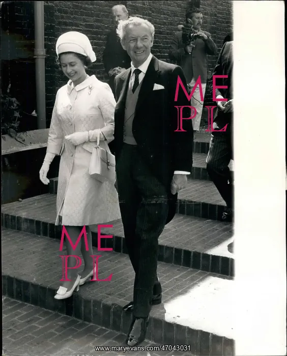 : Queen Elizabeth II and Benjamin Britten, composer : Queen Elizabeth II and Benjamin Britten, composer