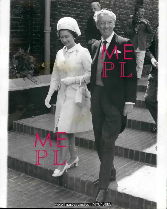 : Queen Elizabeth II and Benjamin Britten, composer : Queen Elizabeth II and Benjamin Britten, composer