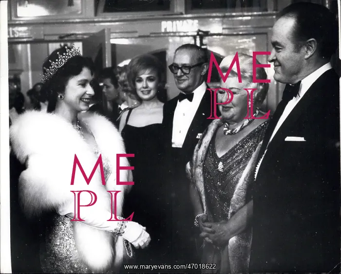 : Queen Elizabeth II with Bob Hope and others : Queen Elizabeth II with Bob Hope and others