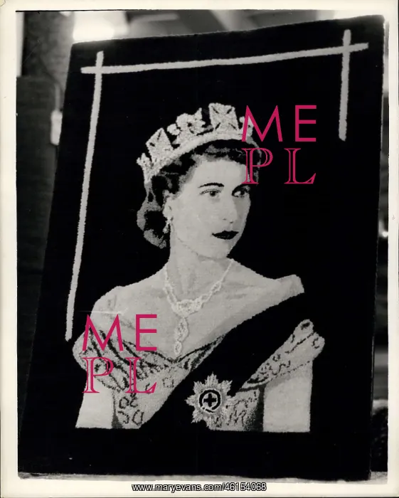 : Queen Elizabeth II, carpet portrait : Queen Elizabeth II, carpet portrait