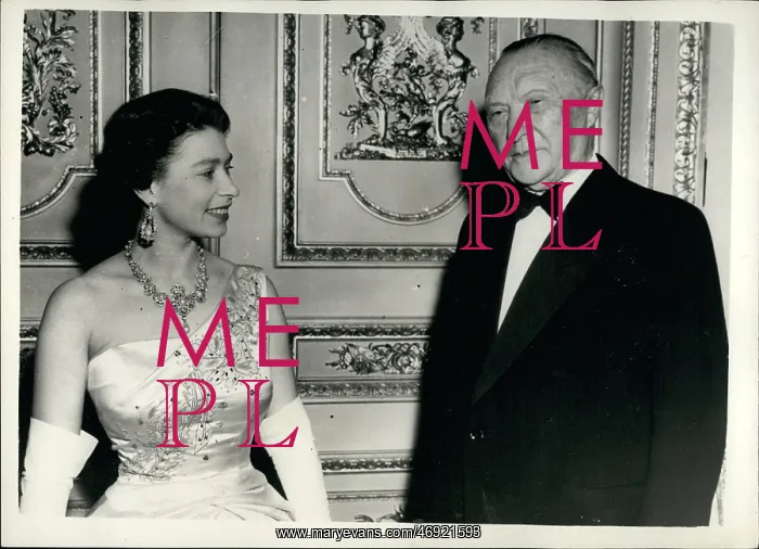 : Queen Elizabeth II and Dr Adenauer at Windsor Castle : Queen Elizabeth II and Dr Adenauer at Windsor Castle