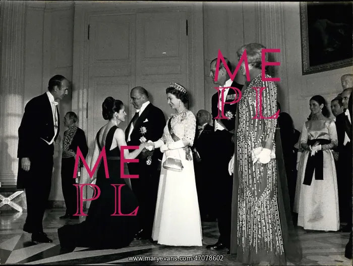 : Queen Elizabeth II, Duke of Edinburgh, Giscard d'Estaing : Queen Elizabeth II, Duke of Edinburgh, Giscard d'Estaing