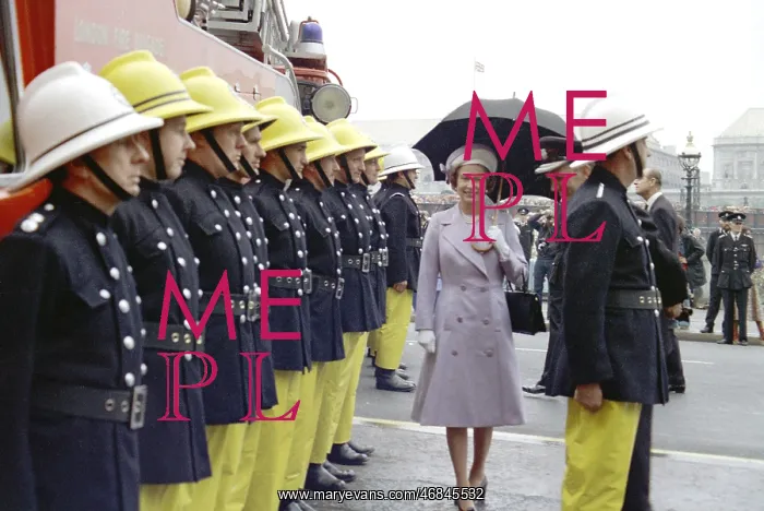: Queen Elizabeth II inspecting firefighters : Queen Elizabeth II inspecting firefighters