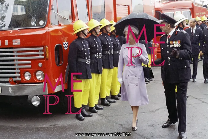: Queen Elizabeth II inspecting firefighters : Queen Elizabeth II inspecting firefighters