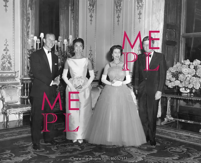 : Queen Elizabeth II and the Kennedys : Queen Elizabeth II and the Kennedys