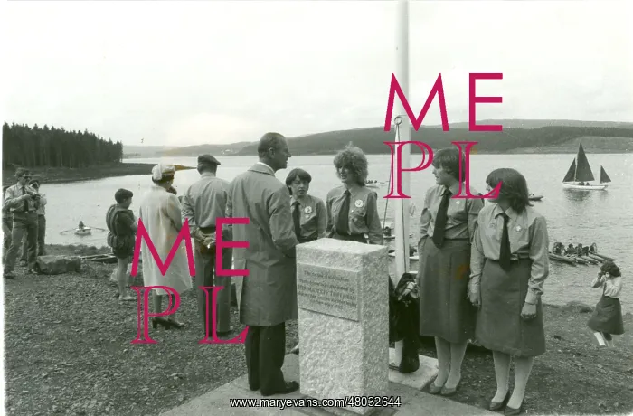 : Queen Elizabeth II at Kielder Water : Queen Elizabeth II at Kielder Water