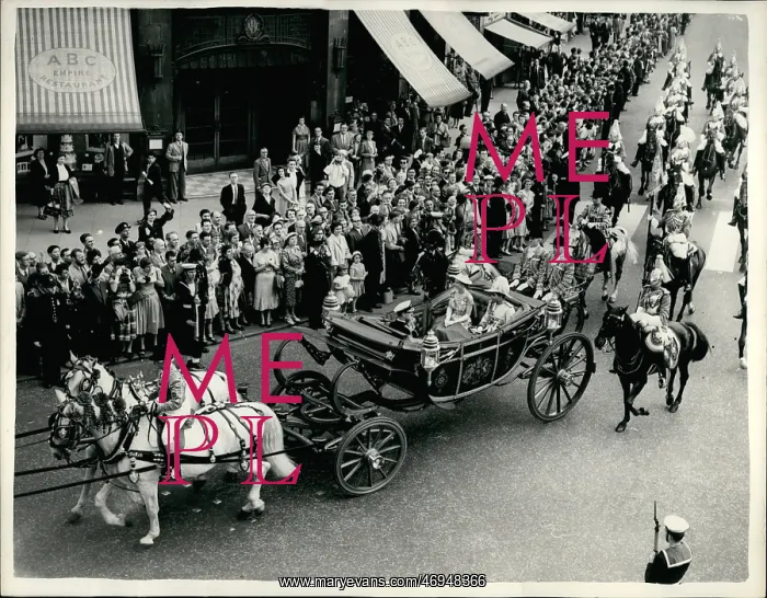 : Queen Elizabeth II and King Faisal of Iraq : Queen Elizabeth II and King Faisal of Iraq
