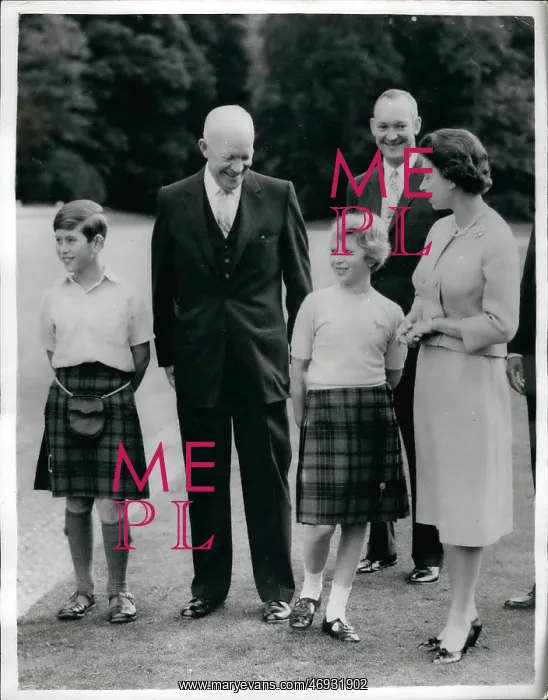 : Queen Elizabeth II and President Dwight D Eisenhower : Queen Elizabeth II and President Dwight D Eisenhower
