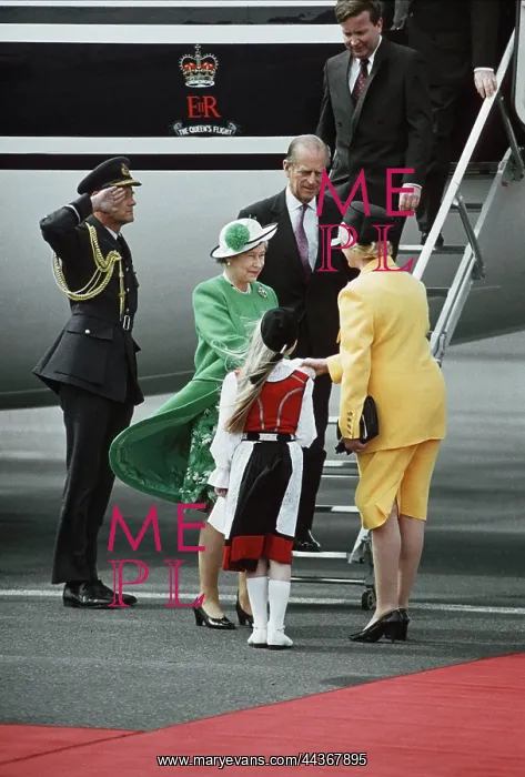 : Queen Elizabeth II & Prince Philip : Queen Elizabeth II & Prince Philip
