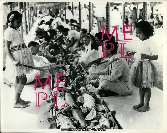 : Queen Elizabeth II in Tonga : Queen Elizabeth II in Tonga