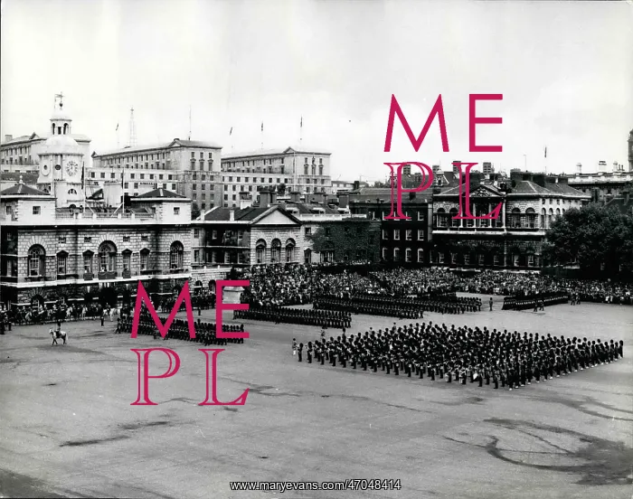 : Queen Elizabeth II, Trooping of the Colour, London : Queen Elizabeth II, Trooping of the Colour, London