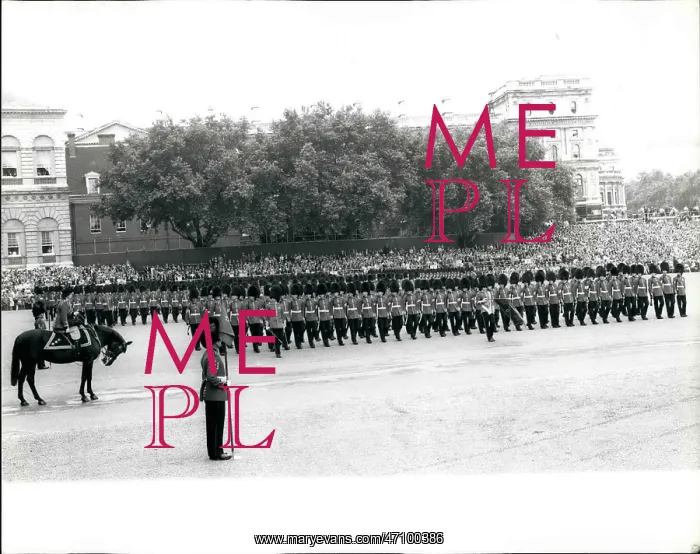 : Queen Elizabeth II, Trooping of the Colour, London : Queen Elizabeth II, Trooping of the Colour, London