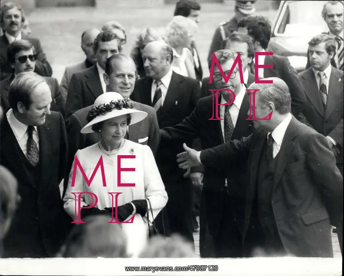: Queen Elizabeth II on visit to Berlin, Germany : Queen Elizabeth II on visit to Berlin, Germany