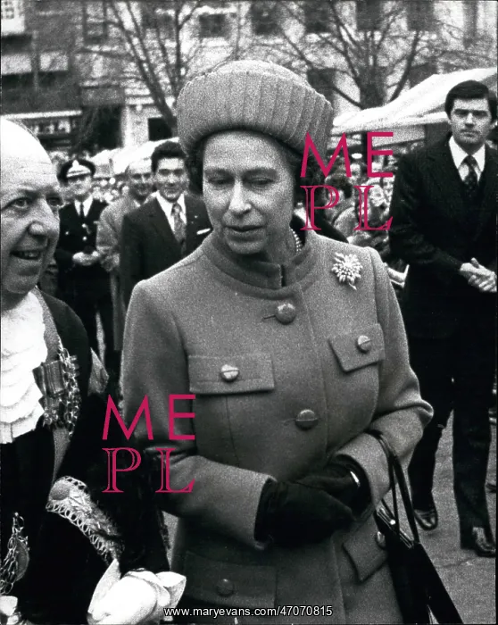 : Queen Elizabeth II visit to Norwich : Queen Elizabeth II visit to Norwich
