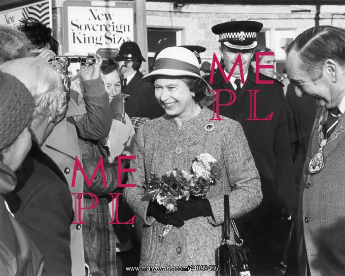 : Queen Elizabeth II visiting Cornwall : Queen Elizabeth II visiting Cornwall