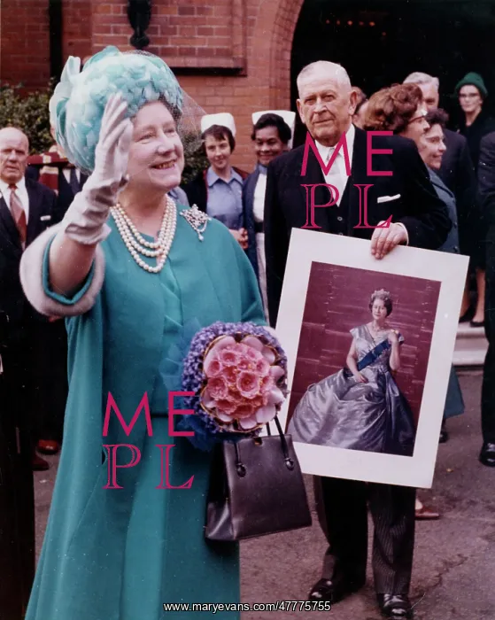 : Queen Elizabeth, The Queen Mother : Queen Elizabeth, The Queen Mother