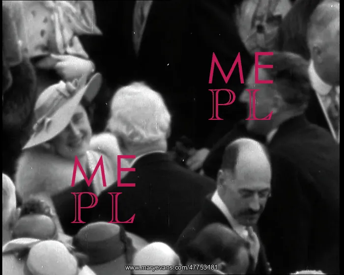 : Queen Elizabeth Talking with Well Wishers : Queen Elizabeth Talking with Well Wishers