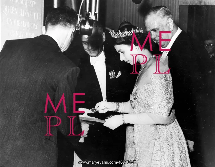 : Queen Elizabeth visits Lloyd's, 1952 : Queen Elizabeth visits Lloyd's, 1952
