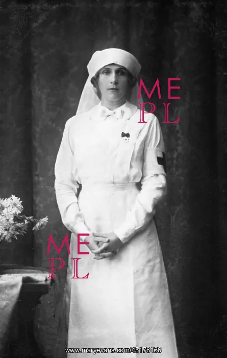 : Queen Ena of Spain as a nurse : Queen Ena of Spain as a nurse