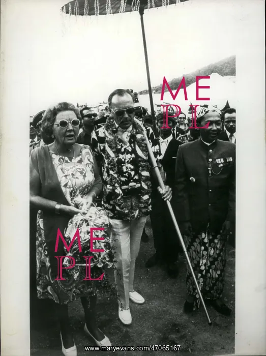 : Queen Juliana of the Netherlands in Indonesia : Queen Juliana of the Netherlands in Indonesia
