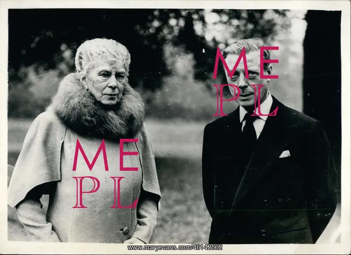: Queen Mary and the Duke of Windsor : Queen Mary and the Duke of Windsor