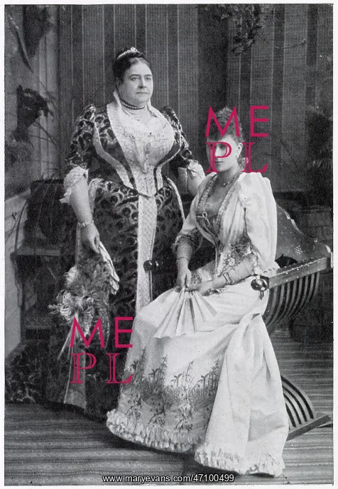 : Queen Mary and her mother, the Duchess of Teck : Queen Mary and her mother, the Duchess of Teck