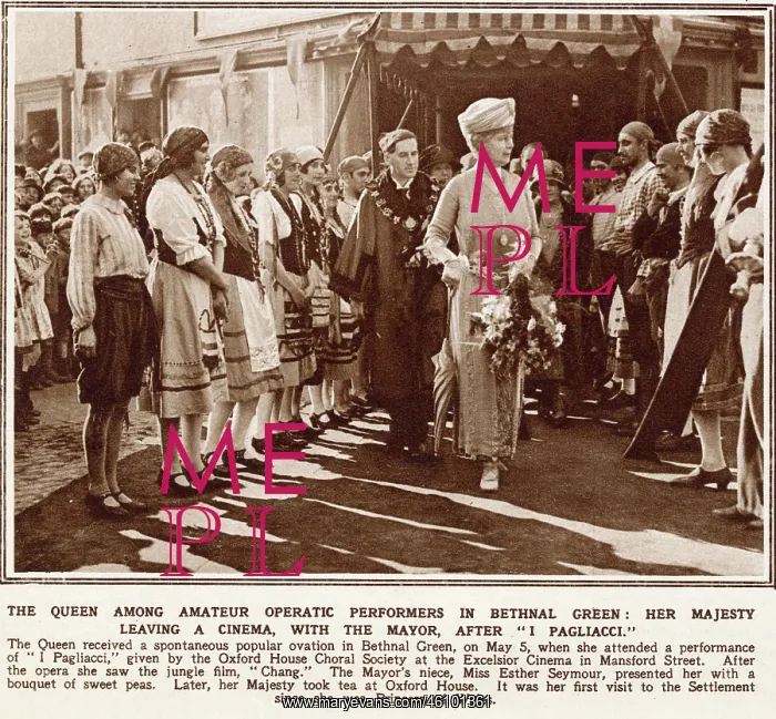 : Queen Mary visits Bethnal Green : Queen Mary visits Bethnal Green
