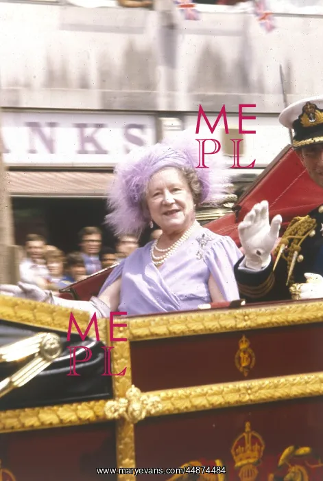 : QUEEN MOTHER'S 80TH : QUEEN MOTHER'S 80TH