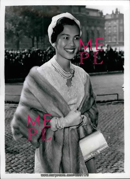 : Queen Sirikit of Thailand in London : Queen Sirikit of Thailand in London