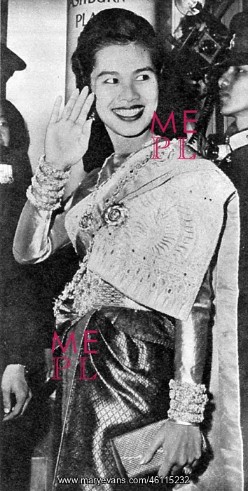 : Queen Sirikit of Thailand at the Thai Embassy : Queen Sirikit of Thailand at the Thai Embassy