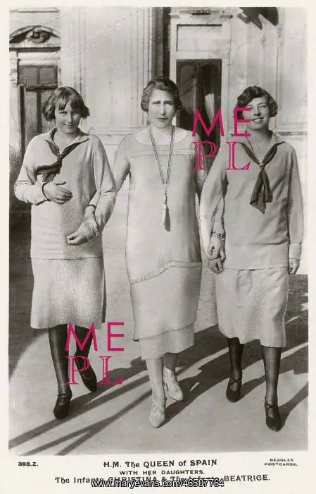 : The Queen of Spain and her two daughters : The Queen of Spain and her two daughters