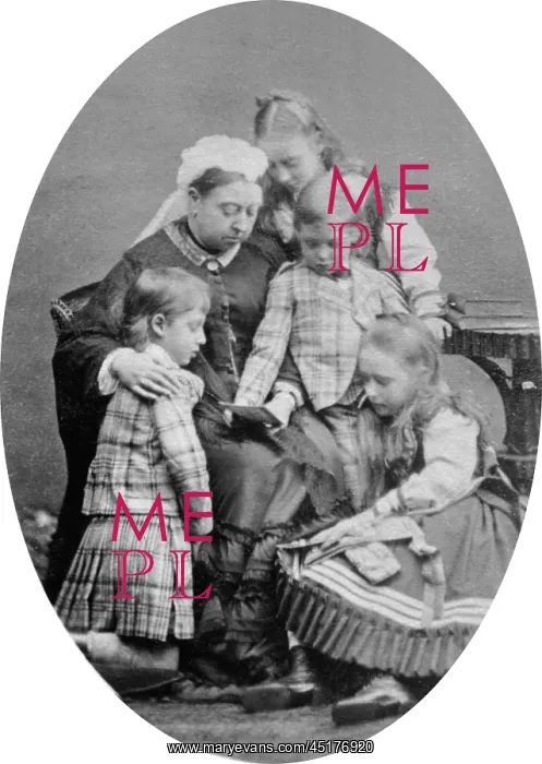: Queen Victora with her grandchildren : Queen Victora with her grandchildren