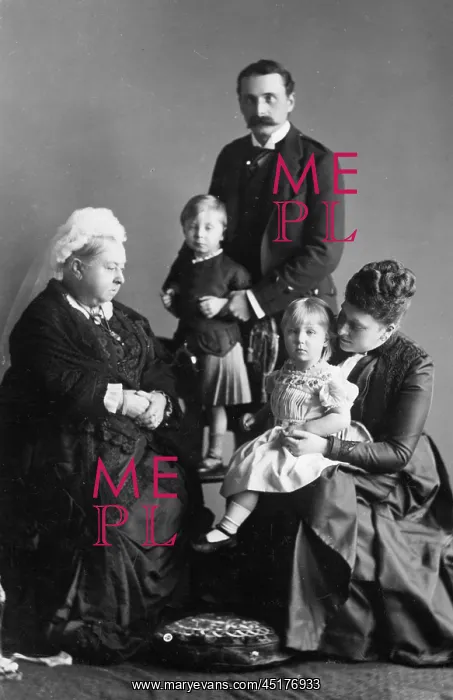 : Queen Victoria photographed with the Battenbergs : Queen Victoria photographed with the Battenbergs