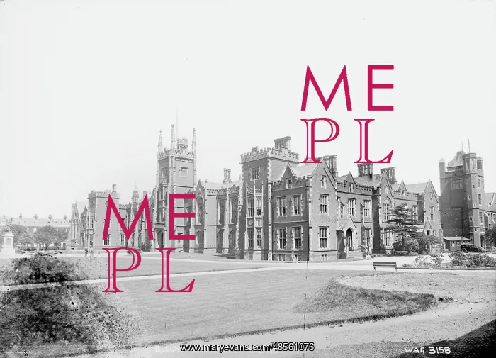 : Queen's University, Belfast : Queen's University, Belfast