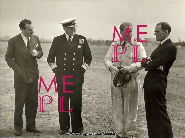 : R E Bishop (right) and Gp Capt John Cunningham CBE : R E Bishop (right) and Gp Capt John Cunningham CBE